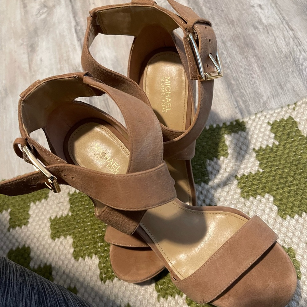 Michael Kors Suede Sz9 Sandal Heals